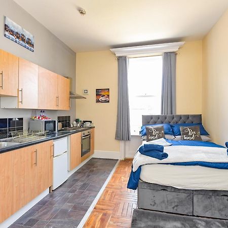 The Elm Wood Apartments Huddersfield Camera foto